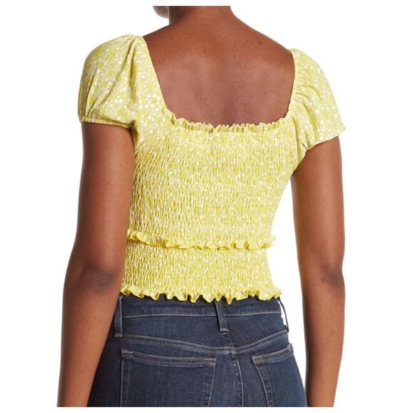 NWT LUSH Blue and White Swirl Smocked Short Sleeve Crop Top Size L - Picture 3 of 3